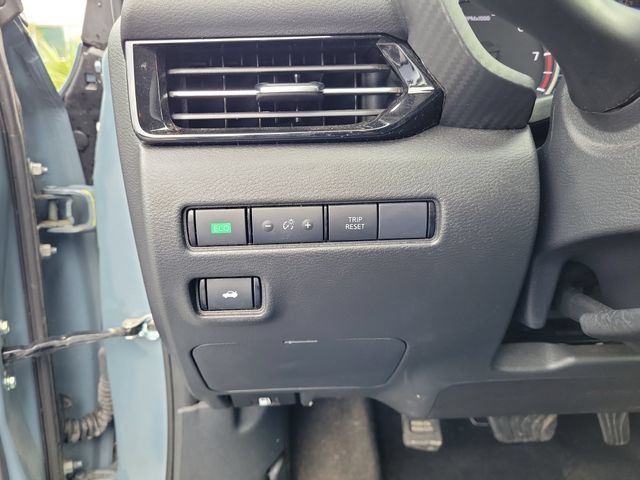 Used 2025 Nissan Sentra SR FWD image 20
