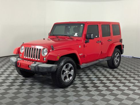 Used 2016 Jeep Wrangler Unlimited Sahara image 9