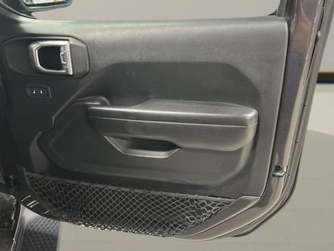 Used 2018 Jeep Wrangler Unlimited Rubicon w/ Steel Bumper Group AWD/4WD image 26