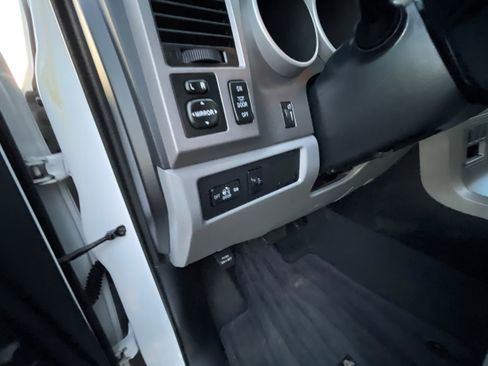 Used 2012 Toyota Tundra 2WD Double Cab w/ SR5 Pkg image 16