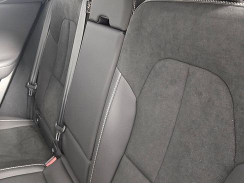 Certified 2023 Volvo XC40 B5 Ultimate w/ Climate Package image 14