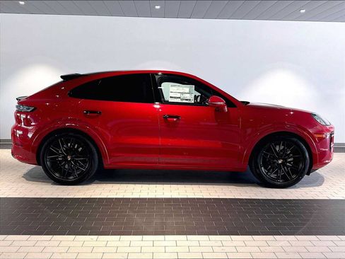 New 2026 Porsche Cayenne GTS AWD/4WD image 8