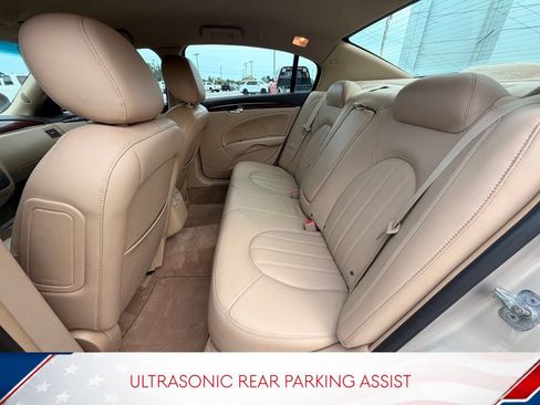 Used 2009 Buick Lucerne CXL w/ Driver Confidence Package FWD image 11