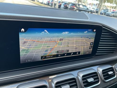 Used 2021 Mercedes-Benz GLE 450 4MATIC image 10