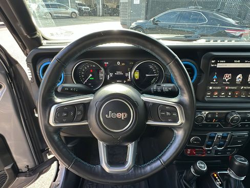 Used 2021 Jeep Wrangler Unlimited Rubicon 4xe w/ Cold Weather Group image 26