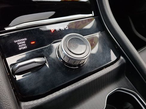 Used 2023 Jeep Grand Cherokee Limited image 15