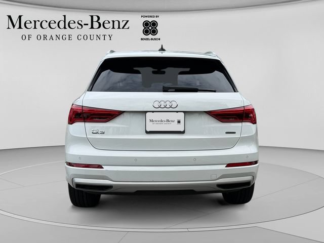 Used 2020 Audi Q3 2.0T Premium w/ Convenience Package AWD/4WD image 3