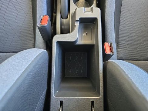 New 2025 Nissan Versa SV image 27