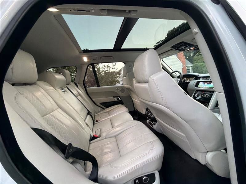 Used 2017 Land Rover Range Rover Supercharged AWD/4WD image 23