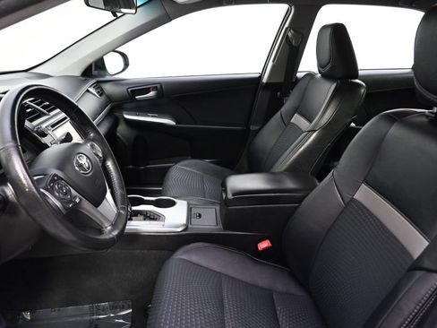 Used 2014 Toyota Camry SE w/ Fleet Convenience Package FWD image 13