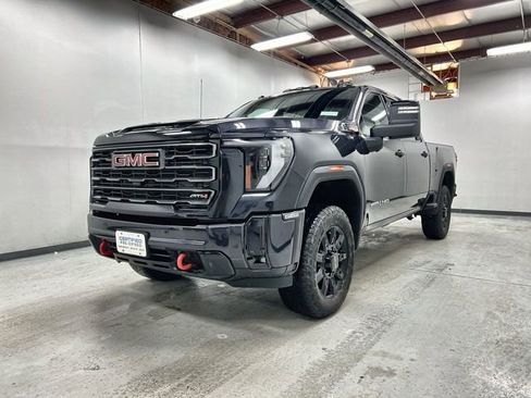Certified 2025 GMC Sierra 2500 AT4 w/ Technology Package image 1