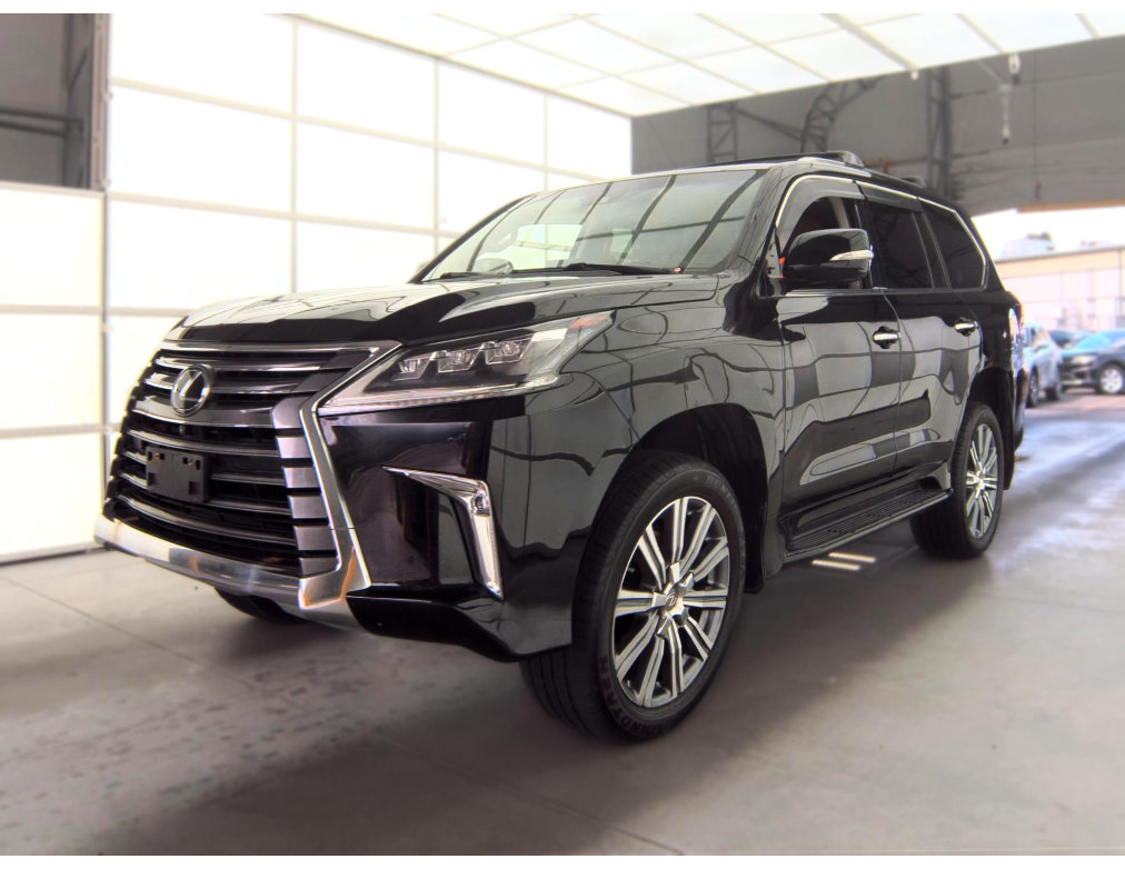 Used 2016 Lexus LX 570 4WD w/ Luxury Package image 2
