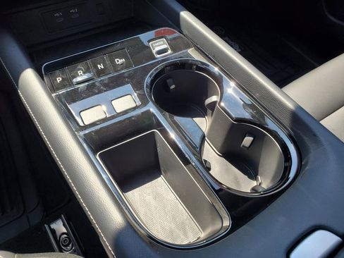 Certified 2025 Nissan Murano SV image 26