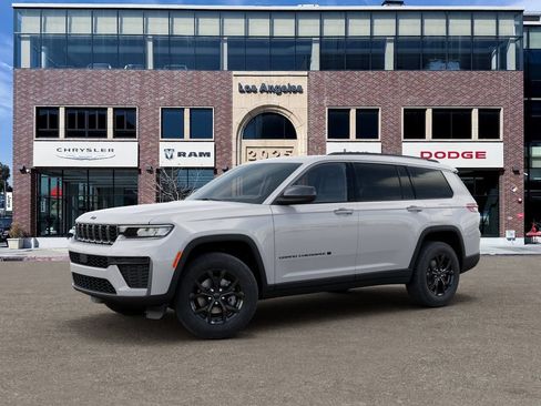 New 2026 Jeep Grand Cherokee L 4WD image 2