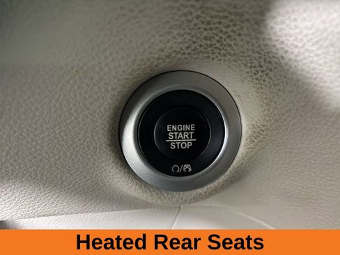 Used 2021 Chrysler Pacifica Touring-L w/ Uconnect Theater Family Group image 17