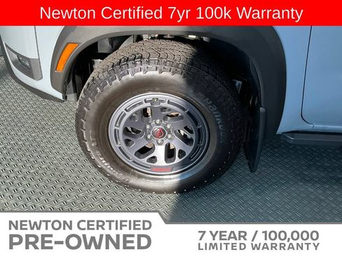 Used 2025 Nissan Frontier PRO-4X w/ Pro Premium Package AWD/4WD image 52