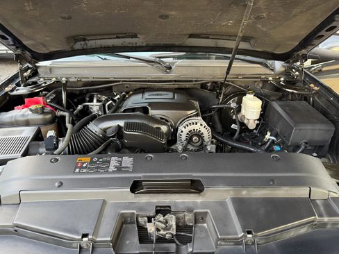 Used 2013 Chevrolet Tahoe LT image 30