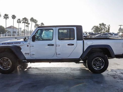 Used 2023 Jeep Gladiator Rubicon w/ Trailer Tow Package AWD/4WD image 14
