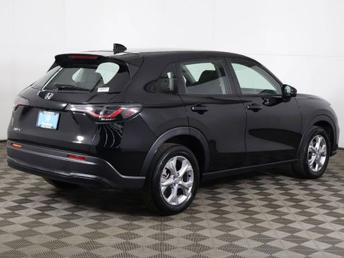 Used 2024 Honda HR-V LX image 7