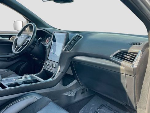 Used 2022 Ford Edge ST AWD/4WD image 27