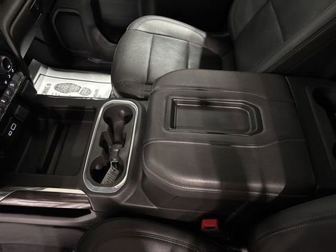 Used 2021 Chevrolet Silverado 2500 LTZ w/ LTZ Convenience Package image 18