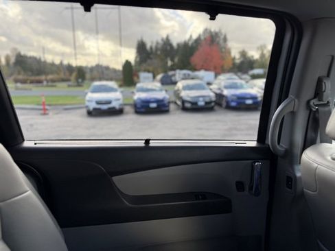 Used 2016 Honda Odyssey EX-L image 23