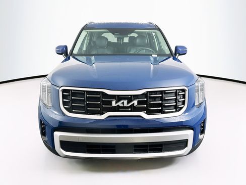 Used 2025 Kia Telluride S FWD image 2