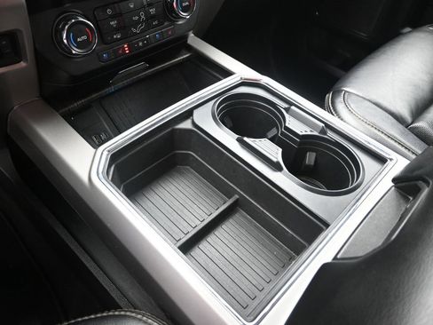 Used 2020 Ford F250 Lariat w/ Lariat Ultimate Package image 18