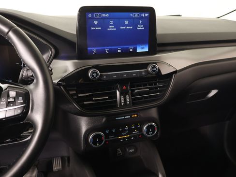 Used 2025 Ford Escape Active w/ Cold Weather Package FWD image 5