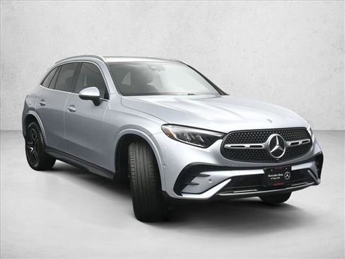 Certified 2026 Mercedes-Benz GLC 300 4MATIC image 4