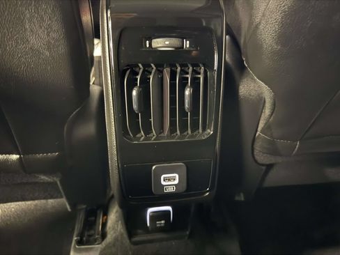 Used 2022 Jeep Compass Latitude AWD/4WD image 15