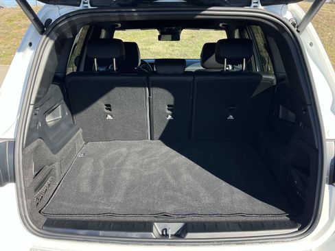 Certified 2024 Mercedes-Benz GLB 250 image 10