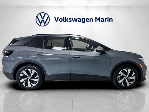 Used 2024 Volkswagen ID.4 2WD image 6