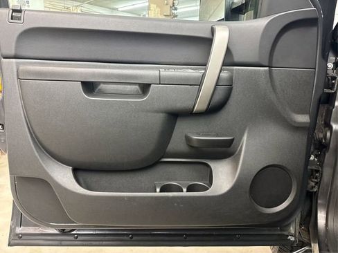 Used 2010 GMC Sierra 2500 SLE w/ SLE Preferred Package image 24