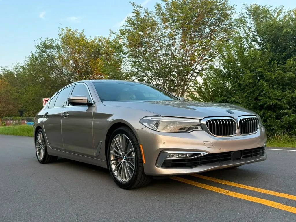Used 2017 BMW 530i RWD image 7