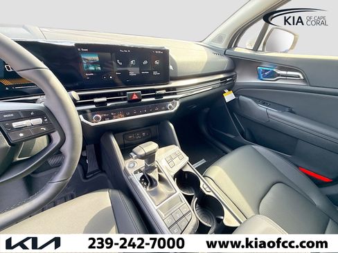 New 2026 Kia Sportage EX FWD image 23
