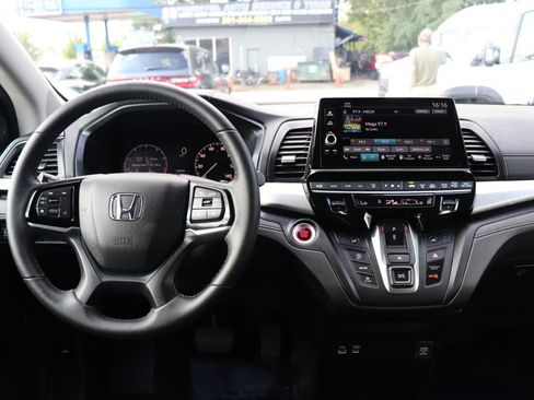 Used 2026 Honda Odyssey EX-L image 19