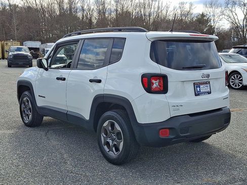 Used 2017 Jeep Renegade Sport w/ Power & Air Group image 8