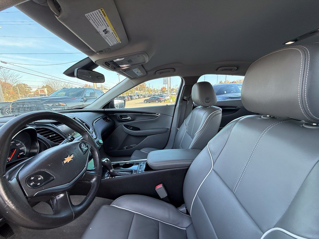 Used 2019 Chevrolet Impala Premier FWD image 11
