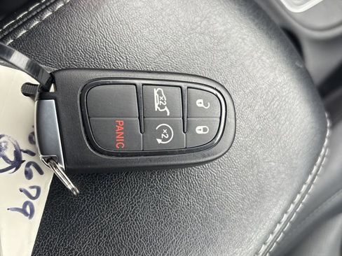 Certified 2020 Jeep Cherokee Limited image 37