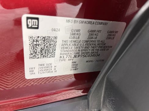 Certified 2025 Chevrolet Trax RS w/ Driver Confidence Package image 34