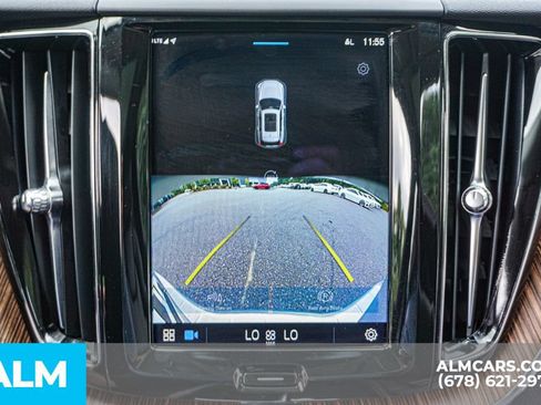 Used 2022 Volvo XC60 B5 Momentum w/ Advanced Package FWD image 39