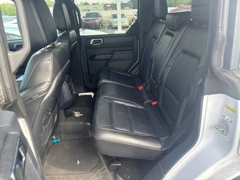 Used 2025 Ford Bronco Badlands AWD/4WD image 10