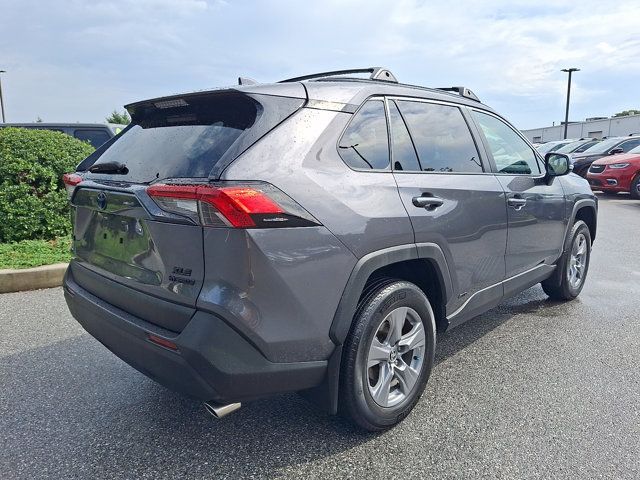 Certified 2022 Toyota RAV4 XLE w/ Convenience Package AWD/4WD image 6