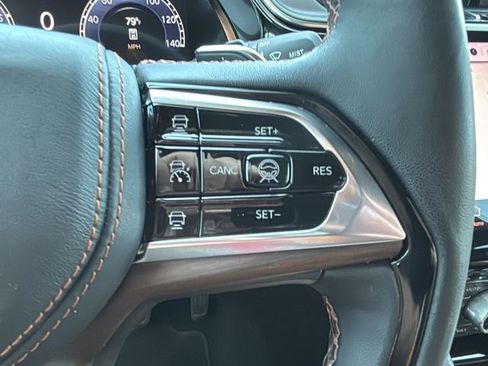 Used 2023 Jeep Grand Cherokee L Summit w/ Luxury Tech Group V AWD/4WD image 25