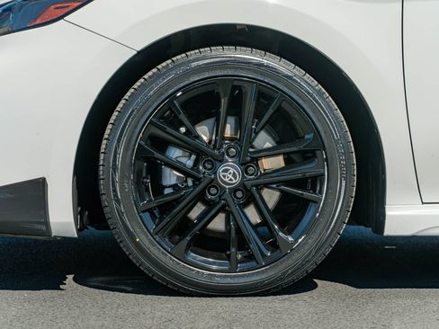 Certified 2025 Toyota Camry SE FWD image 6