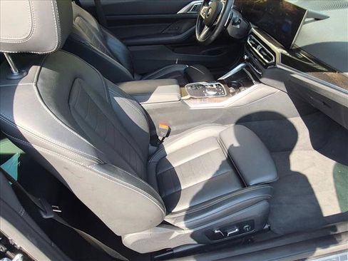 Used 2024 BMW M440i Coupe RWD image 19