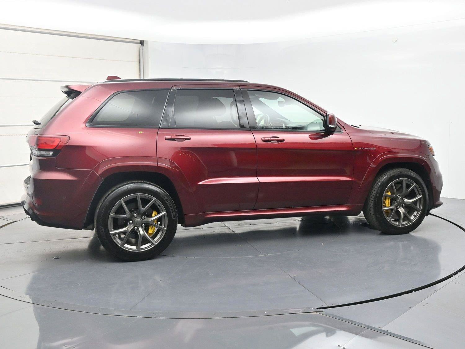 Used 2020 Jeep Grand Cherokee Trackhawk w/ Trailer Tow Group IV AWD/4WD image 25