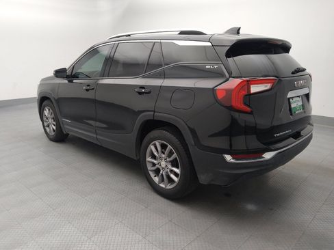 Used 2022 GMC Terrain SLT w/ Infotainment Package II FWD image 3