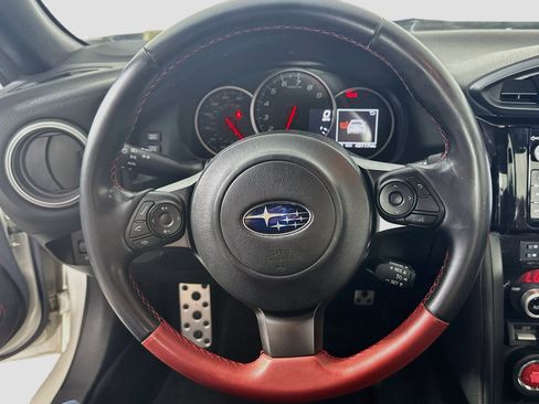 Used 2018 Subaru BRZ tS RWD image 17